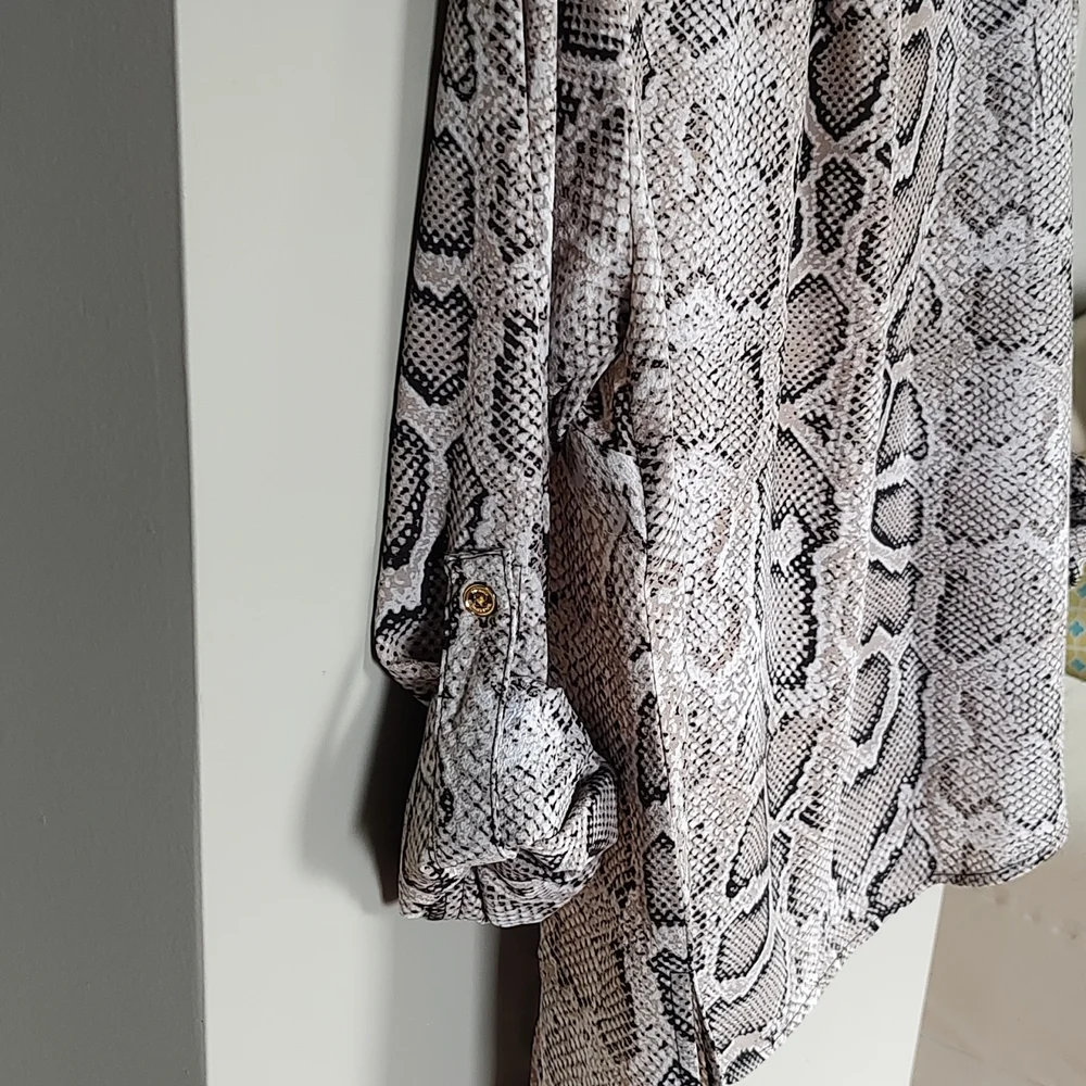 NWT! Michael Kors Logo Snake Print Zippered Blouse Foldover Sleeves - Picture 7 of 8